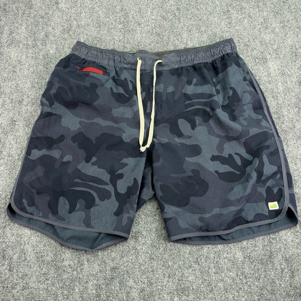 Vuori Shorts Men's XL (Fits 34x8) Gray Camo Bank Athleisure Gym Training Outdoor